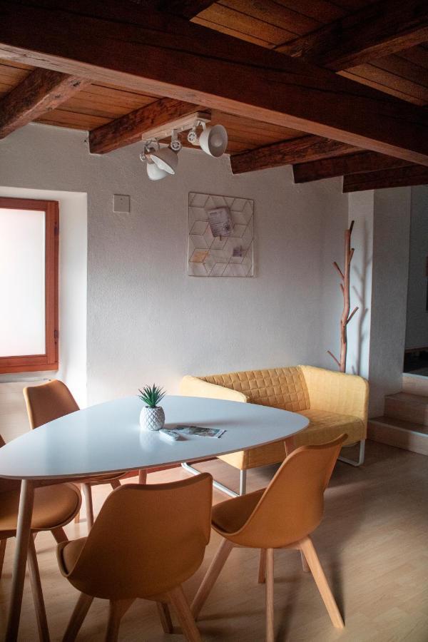 Wisteria House - Holiday Apartment Cadenazzo Εξωτερικό φωτογραφία