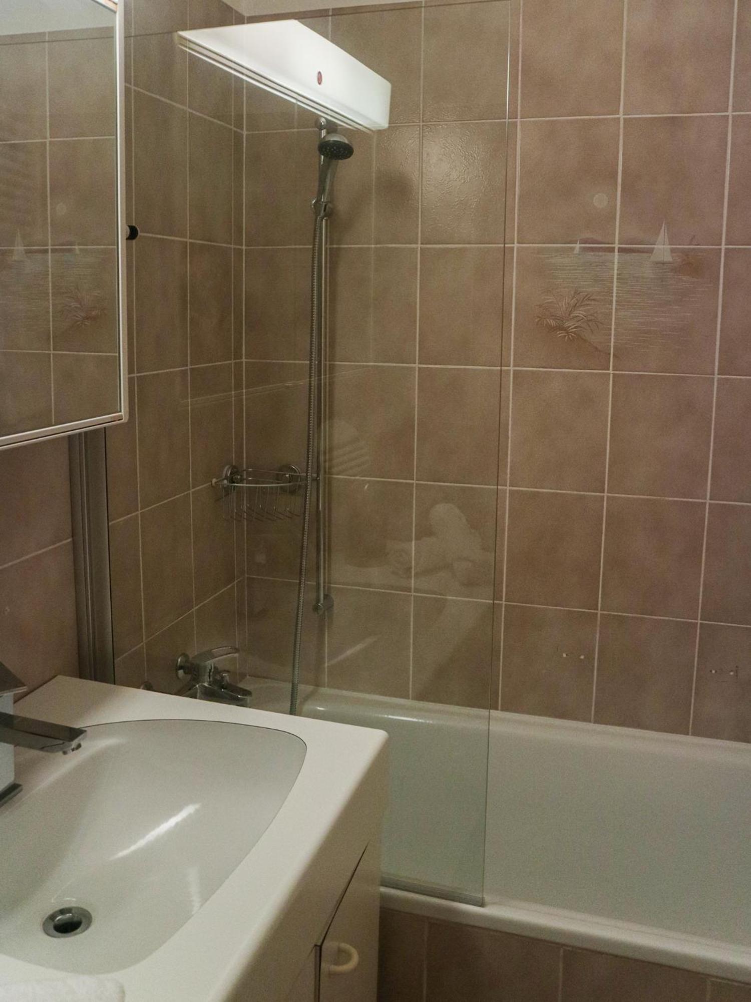 Wisteria House - Holiday Apartment Cadenazzo Εξωτερικό φωτογραφία